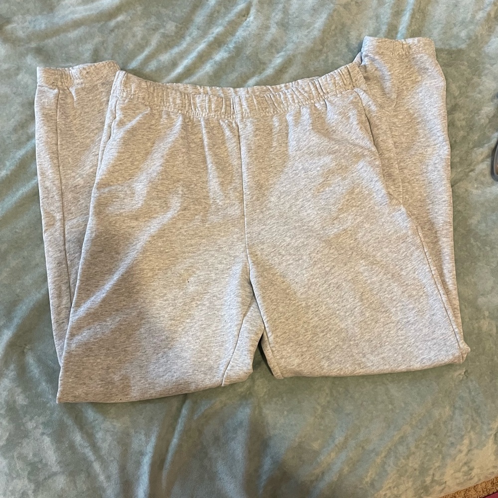 Fabletics Heathered Grey Sweatpants